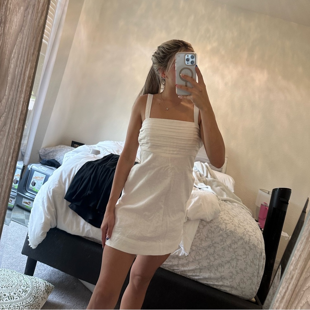Ambercrombie & Fitch Linen Romper